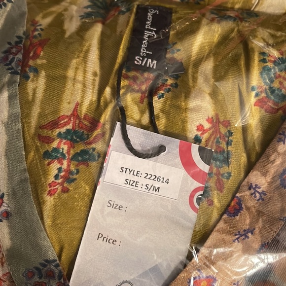 NWT.    S/M.  Long Dress by Sacred Threads. BL/RD3.  222614 - Picture 4 of 4